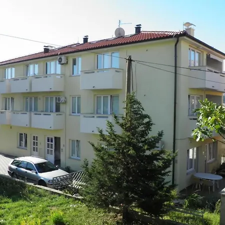 Διαμέρισμα In Mit Eigenem Balkon By Interhome
