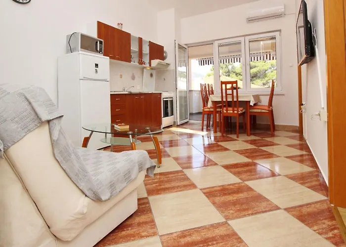 In Mit Eigenem Balkon By Interhome Apartmán Baška